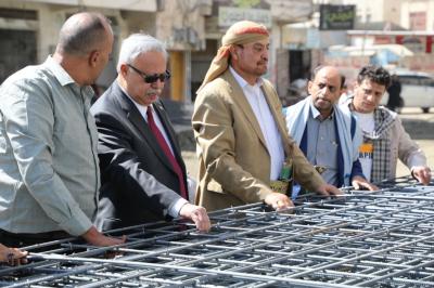 المؤتمر نت - تفقد عضو المجلس السياسي الأعلى الدكتور عبدالعزيز بن حبتور وأمين العاصمة الدكتور حمود عباد، اليوم، عددًا من المشاريع الخدمية بأمانة العاصمة