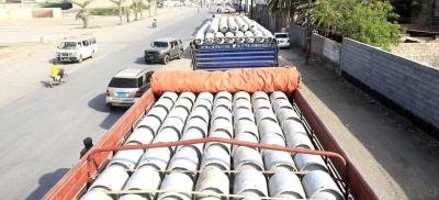 المؤتمر نت - دشنت الشركة اليمنية للغاز اليوم حملة استبدال 8 آلاف أسطوانة غاز منزلي تالفة في مختلف مديريات محافظة الحديدة