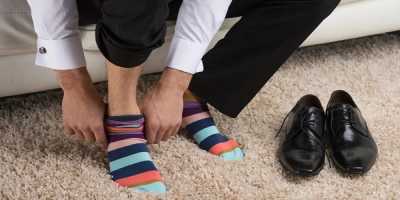 المؤتمر نت - مع حلول فصل الشتاء، يواجه مرضى السكري تحديات إضافية للحفاظ على صحة القدمين، حيث تزيد درجات الحرارة المنخفضة