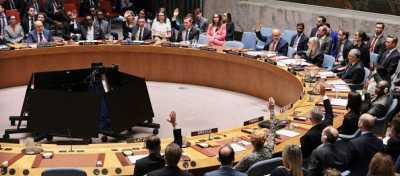 المؤتمر نت - أحبطت روسيا والصين، اليوم، قراراً اقترحته البحرين في مجلس الأمن الدولي، يهدف إلى إعادة فتح مضيق هرمز باستخدام القوة العسكرية