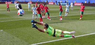 المؤتمر نت - ودّع منتخب المغرب كأس العالم 2026 من الدور ربع النهائي، بعد خسارته أمام فرنسا 0-2، الخميس، ليتوقف حلم "أسود الأطلس"