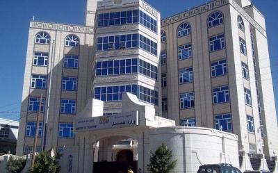 المؤتمر نت - عبور 400 سفينة باب المندب خلال 10 أيام